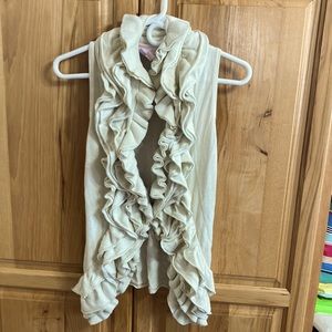 ROMEO & JULIET COUTURE SWEATER VEST BEAUTIFUL RUFFLES ALONG THE ENTIRE FRONT